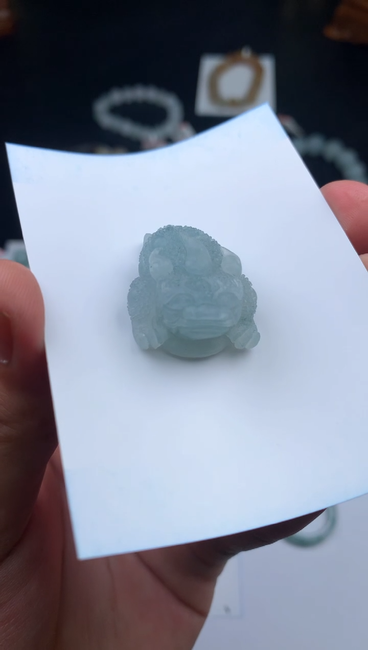 定制翡翠未镶嵌金蟾