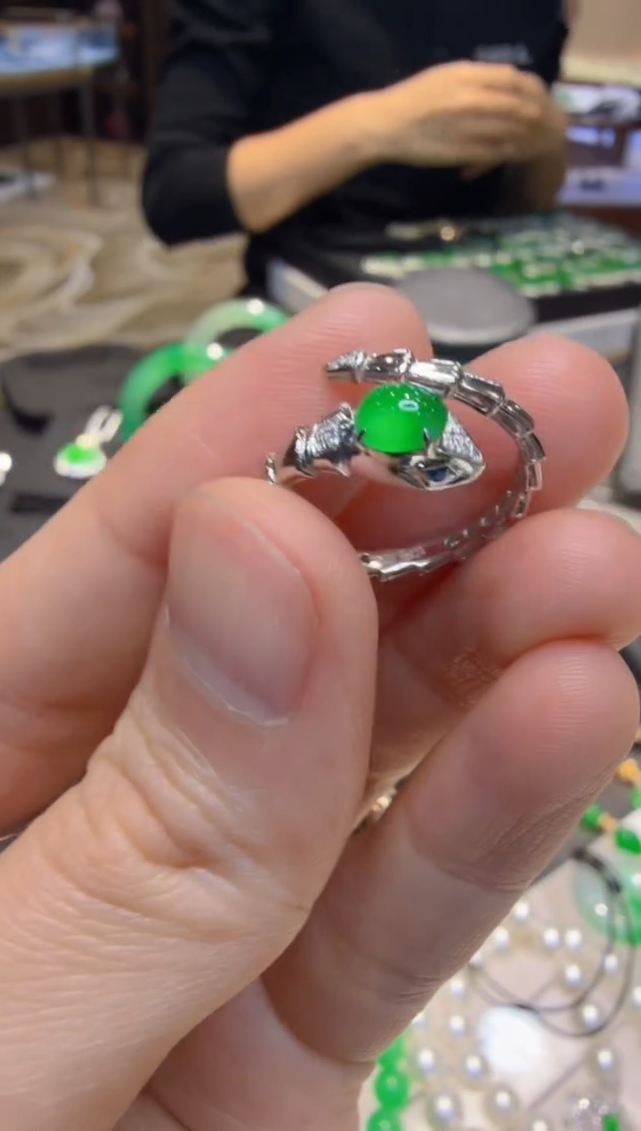 18K金镶嵌戒指翡翠多样性团购发一件