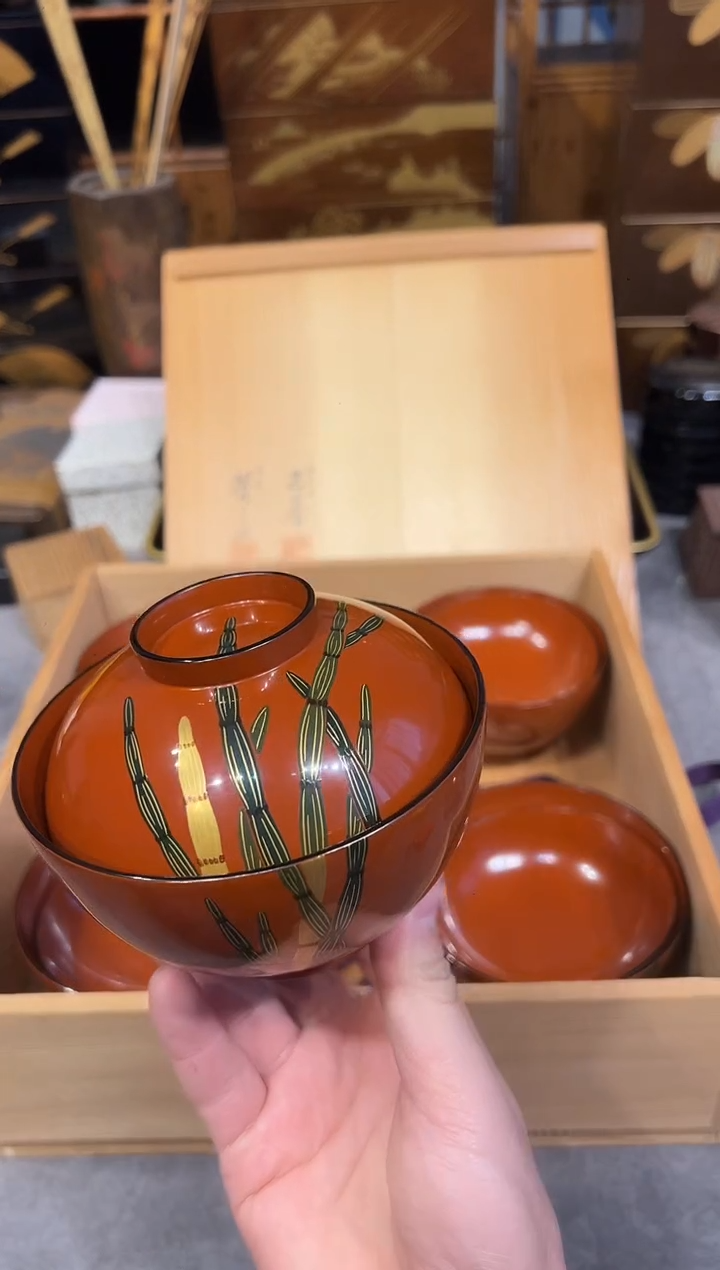 金莳绘 盖碗五只（双作家器）