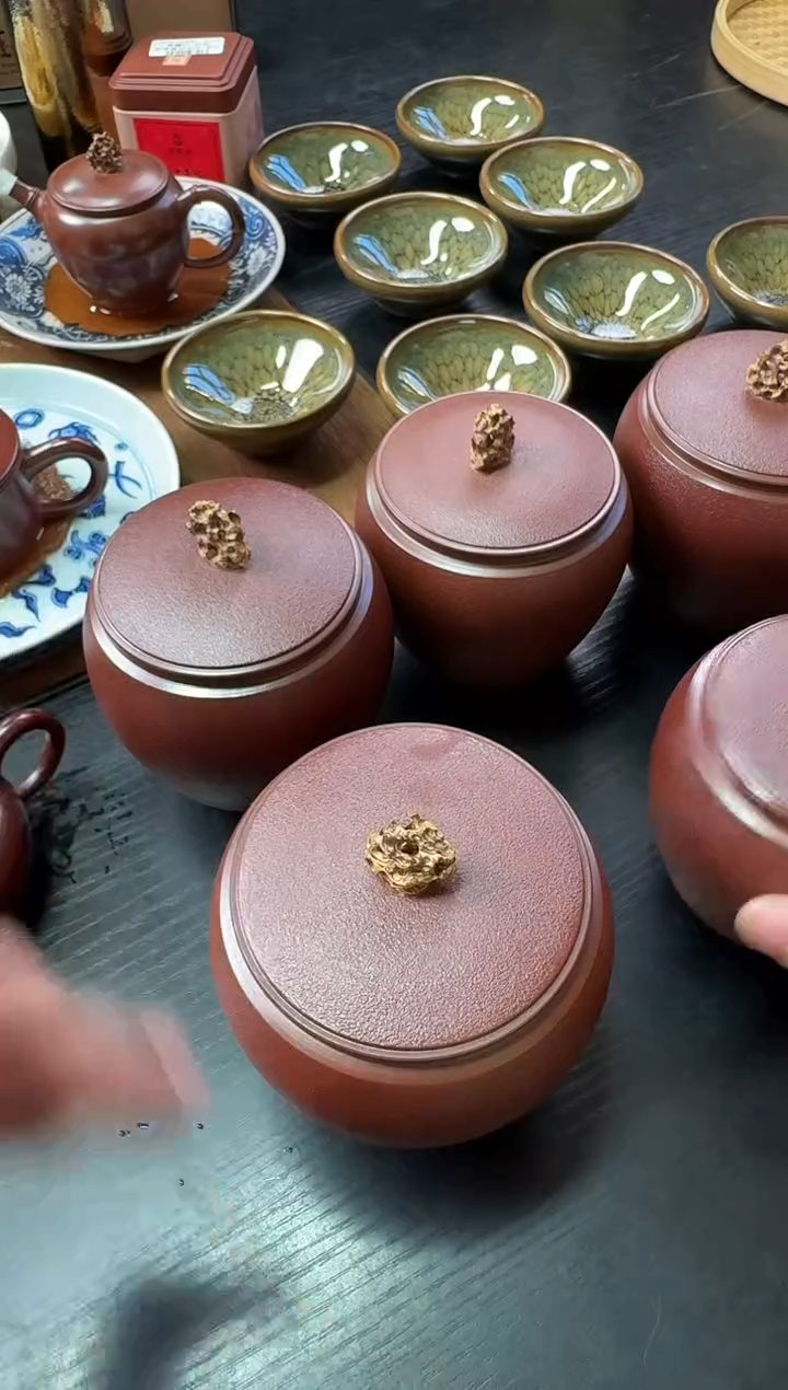 *太湖石 茶叶罐------