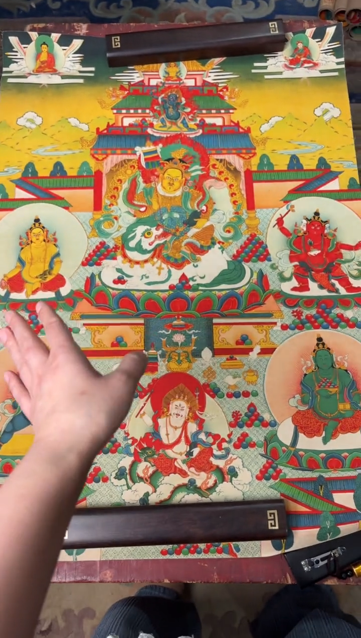 卷轴画龙妹的唐卡tk16