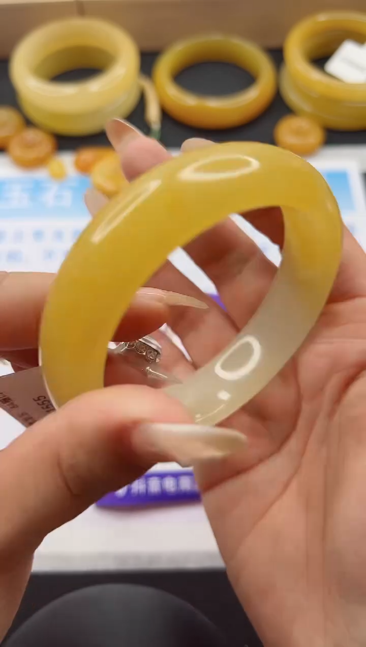 【闪购商品】石英质玉手镯未镶嵌636-63.1