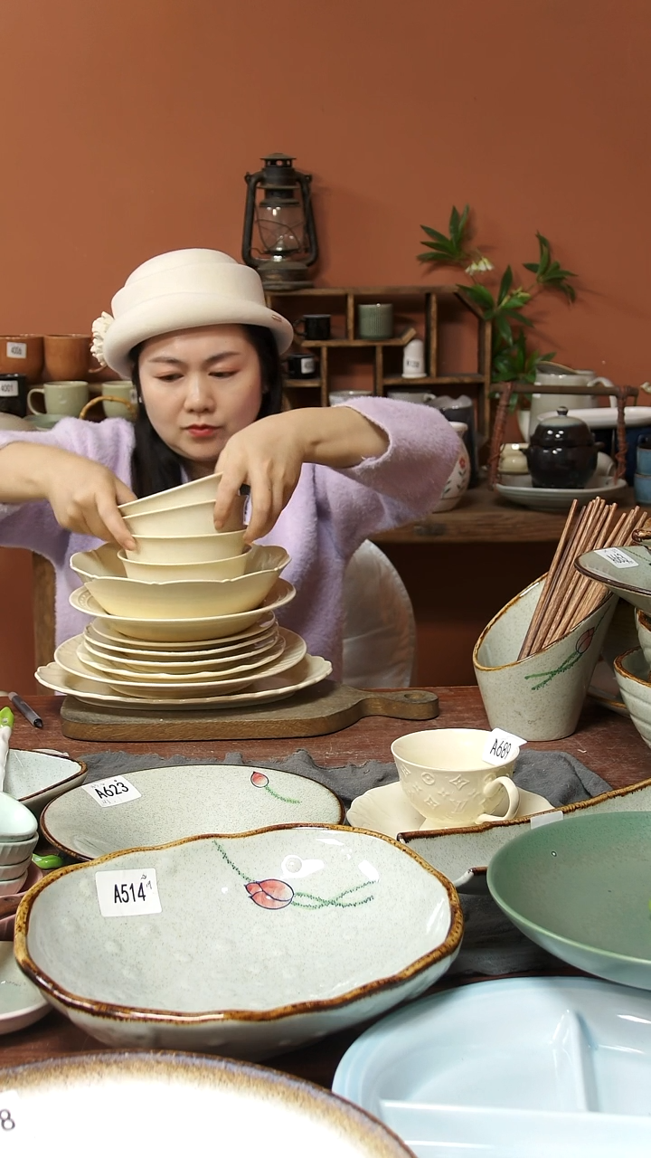 陶瓷A720   米黄陶瓷盘碗12件套微瑕