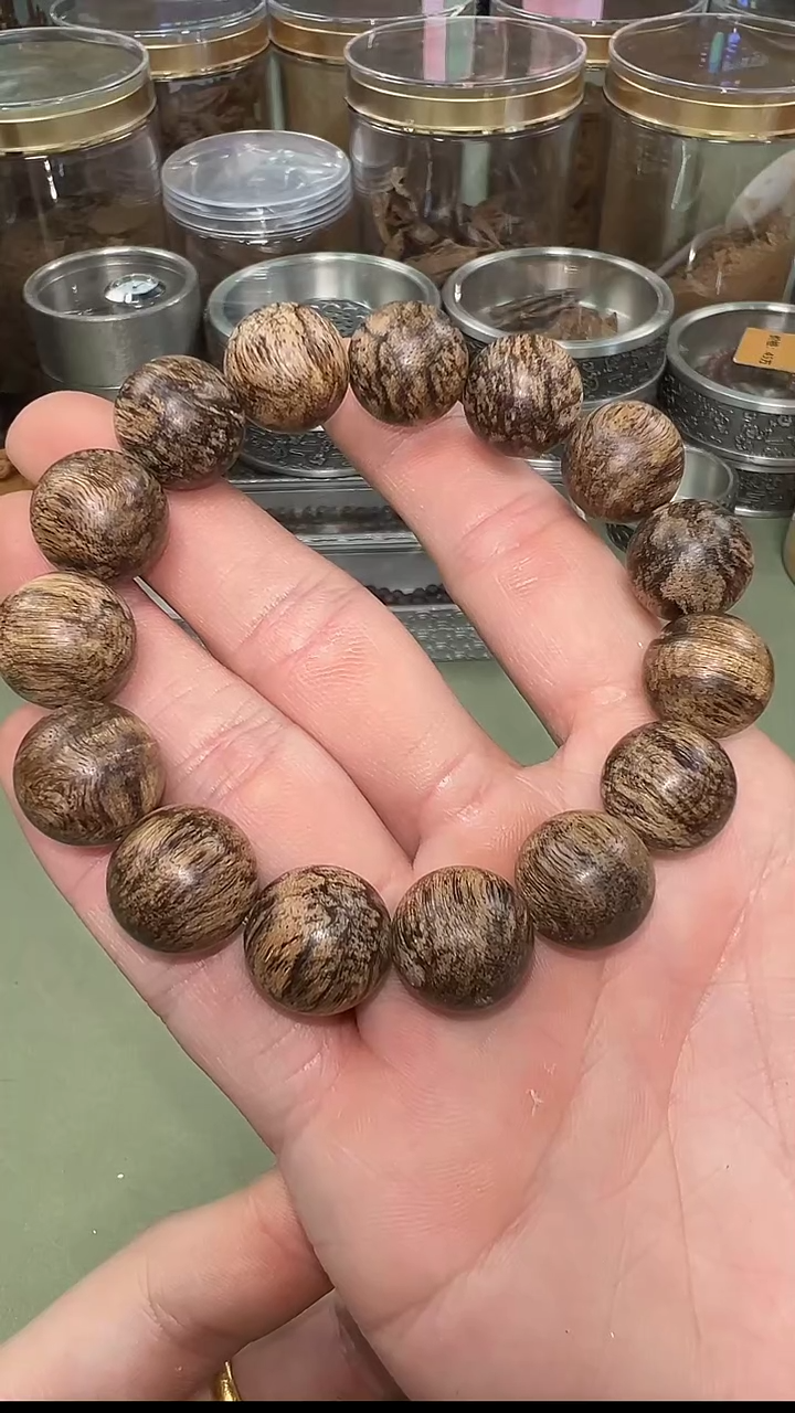 【闪购商品】沉香达拉干巨木暗夜星空顶14mm单圈