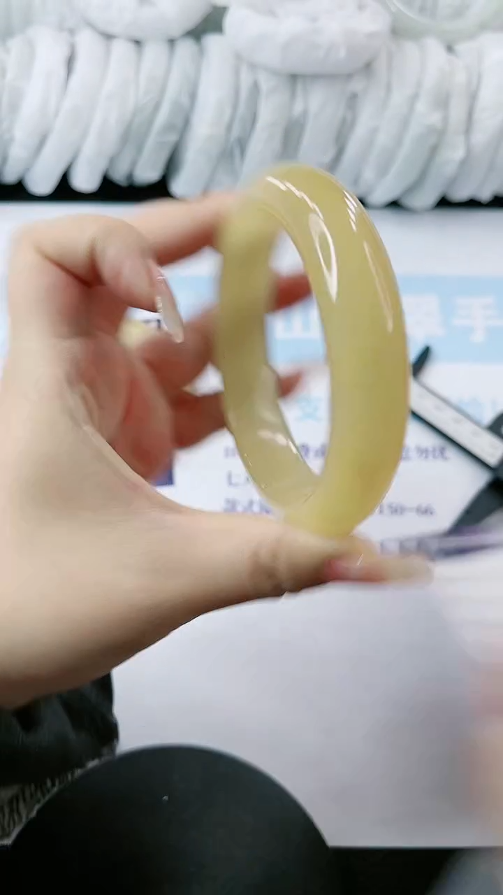 【闪购商品】石英质玉手镯未镶嵌多样性发货S63-64