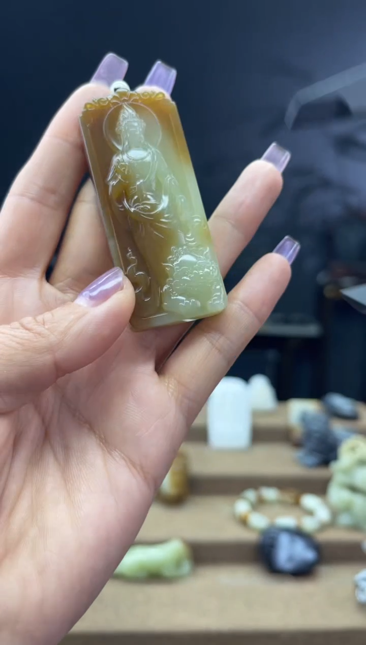 颈饰未镶嵌和田玉1