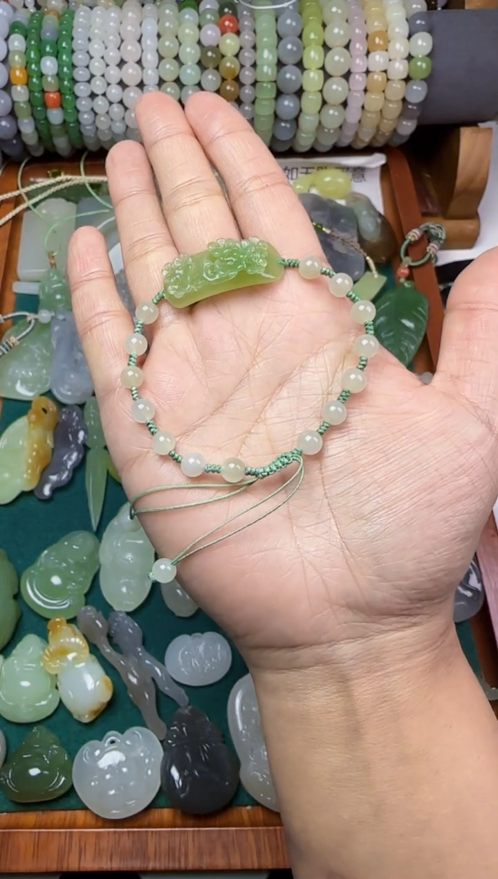 【闪购商品】和田玉无未镶嵌鸟语花香手牌