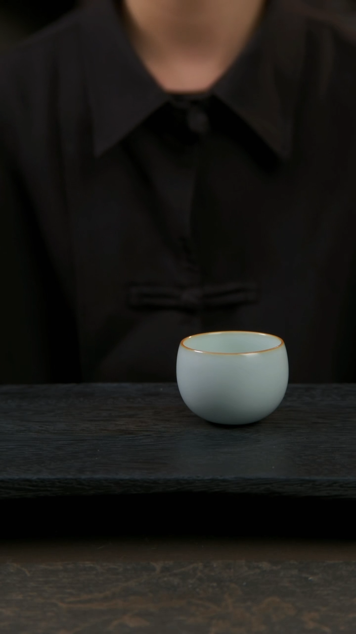 【闪购商品】杯青玉杯1只，默认开片