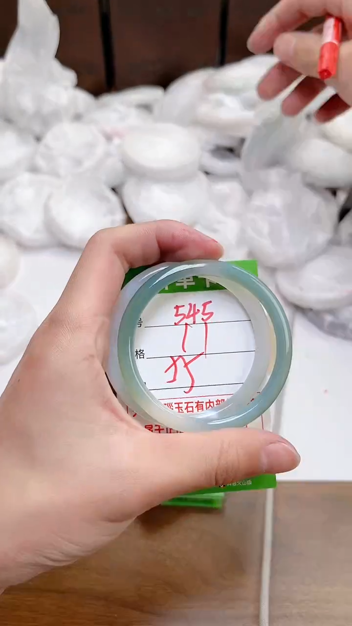 【闪购商品】玛瑙/玉髓手镯未镶嵌545