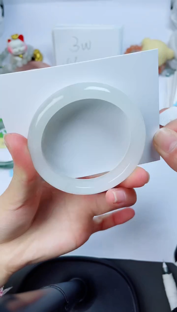 【闪购商品】石英质玉手镯未镶嵌136-54.8