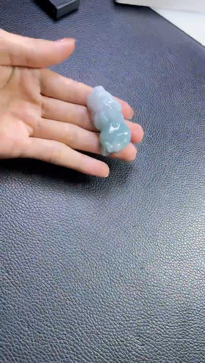 【闪购商品】翡翠挂件未镶嵌貔貅一个