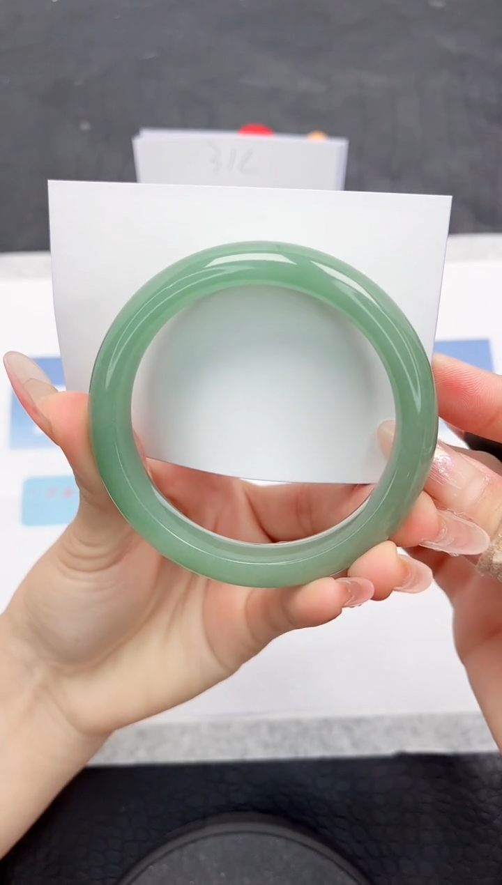 【闪购商品】石英质玉手镯未镶嵌L93-58.5