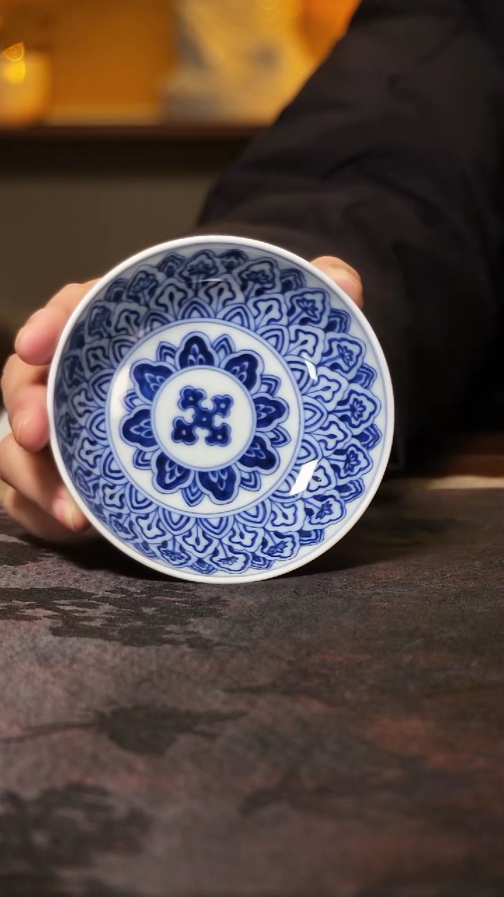 红丰窑青花曼陀普洱杯