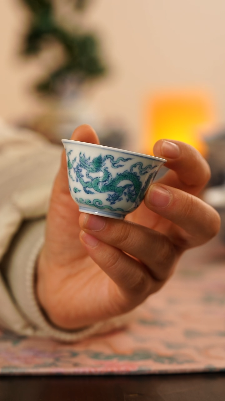 【闪购商品】源明青忆斗彩绿龙