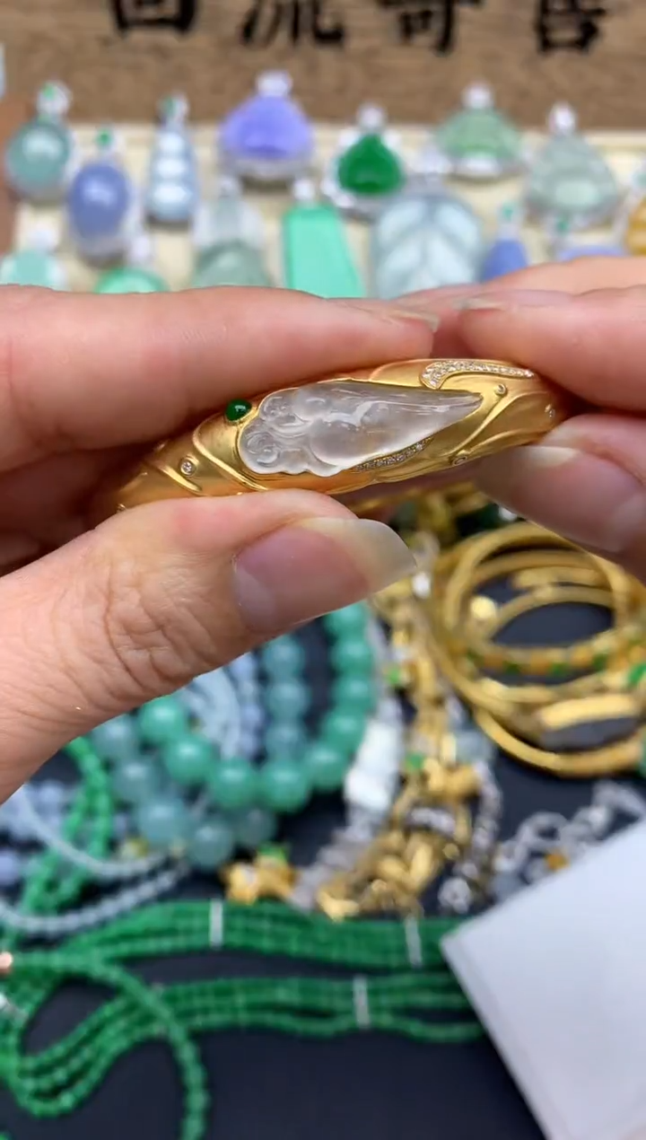 【闪购商品】翡翠手镯18K金镶嵌405-中国好珍宝