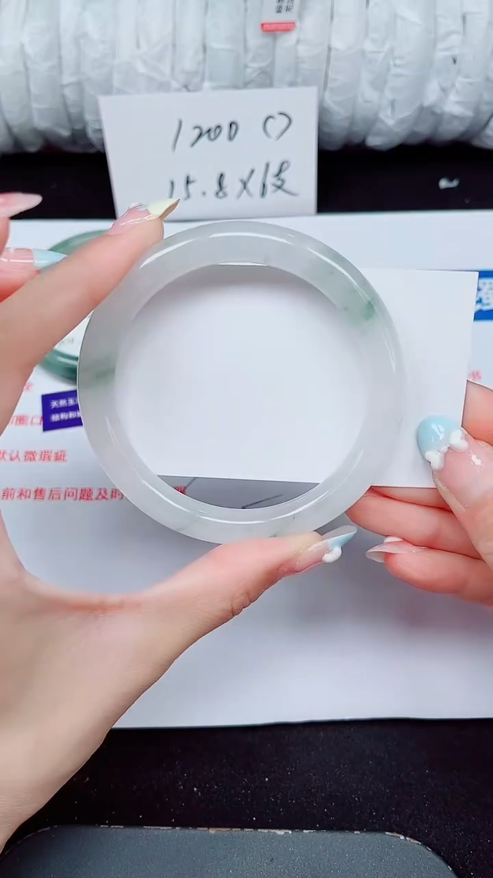 未镶嵌手镯石英质玉332-60/61