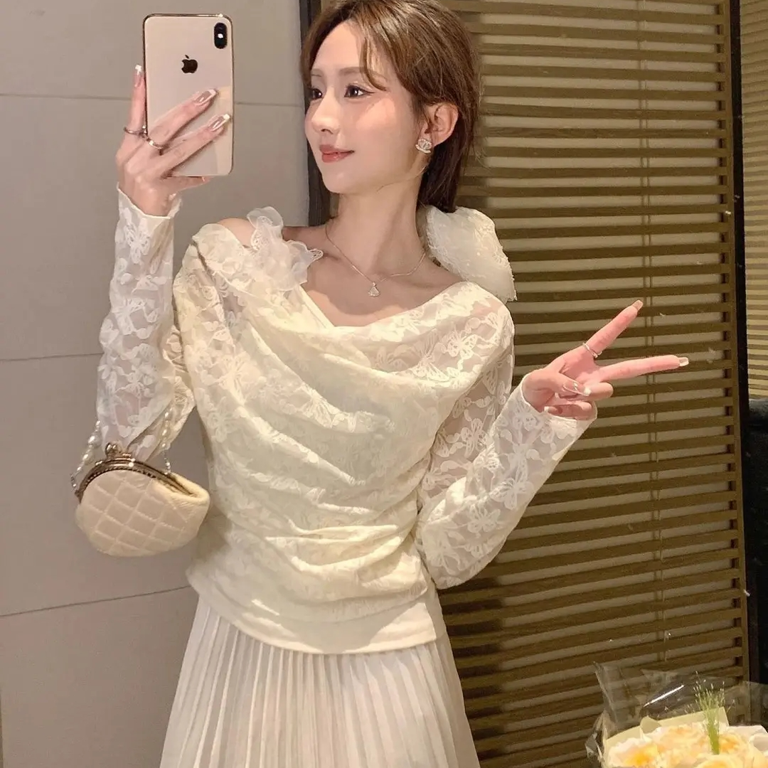 气质荡领钩花镂空雪纺衫女2025春夏新款修身褶皱收腰早秋上衣