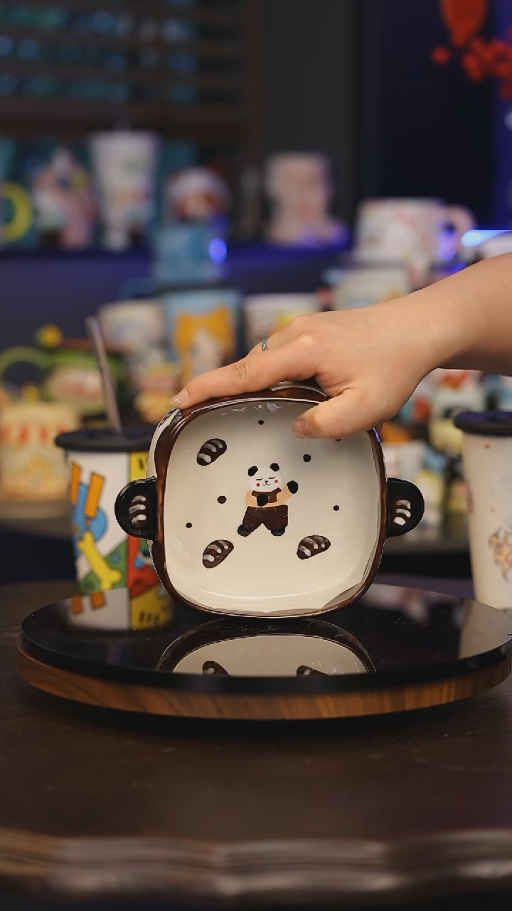 【闪购商品】摆件景德镇釉下彩绘设计师款式陶瓷