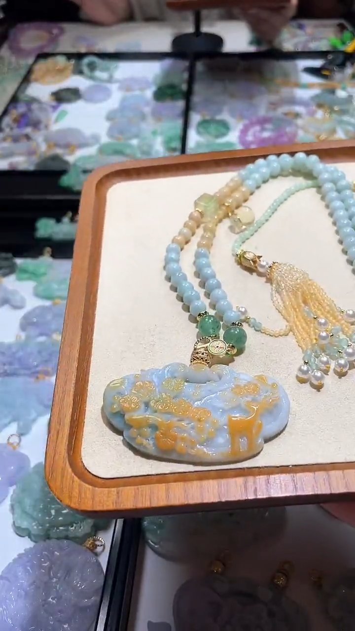 【闪购商品】翡翠颈饰未镶嵌吊坠