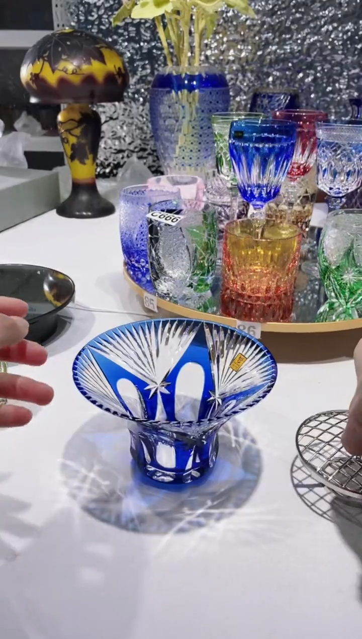 【闪购商品】水晶玻璃无手柄款花瓶蓝色kagami