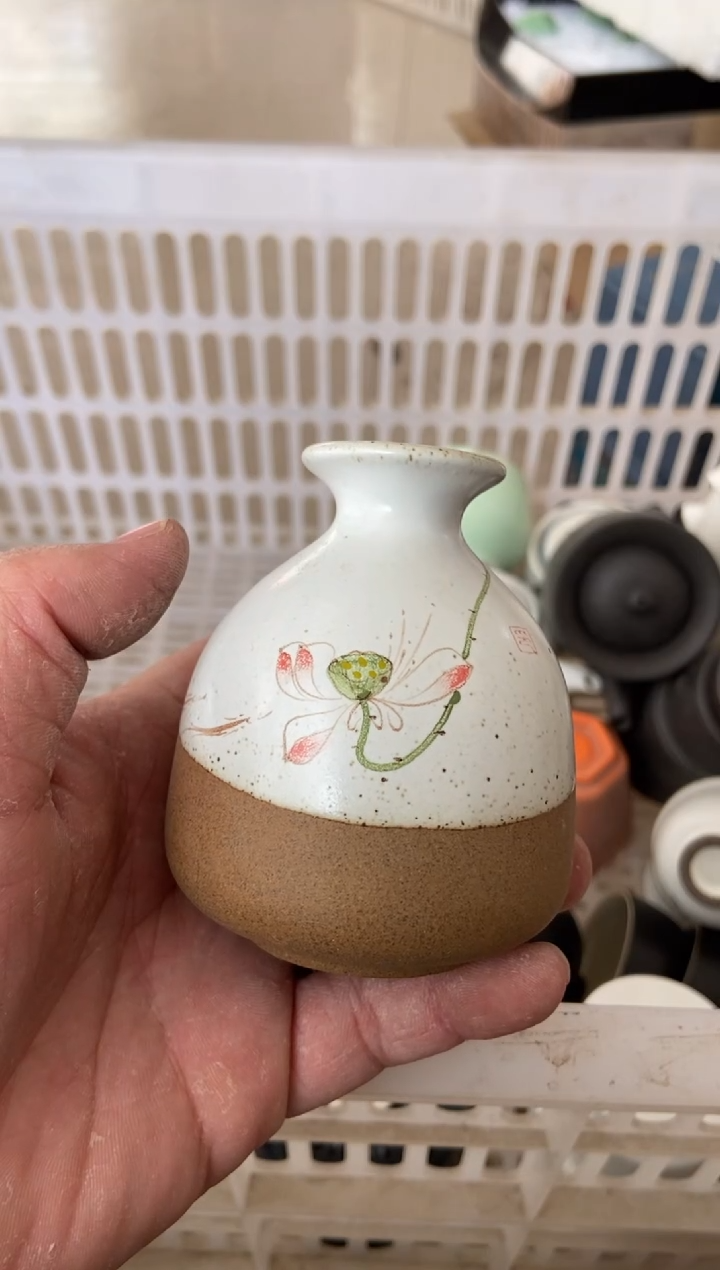 杯无运费险有瑕疵的摄影的产品有使用过的痕迹有点脏介意勿拍