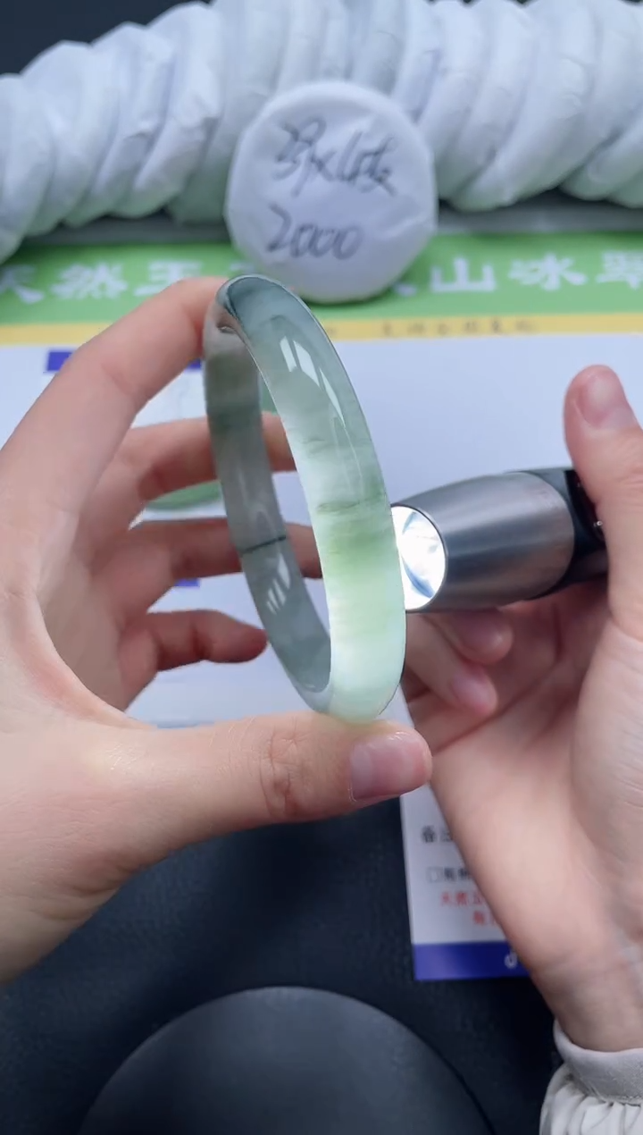 【闪购商品】石英质玉手镯未镶嵌A50-62+