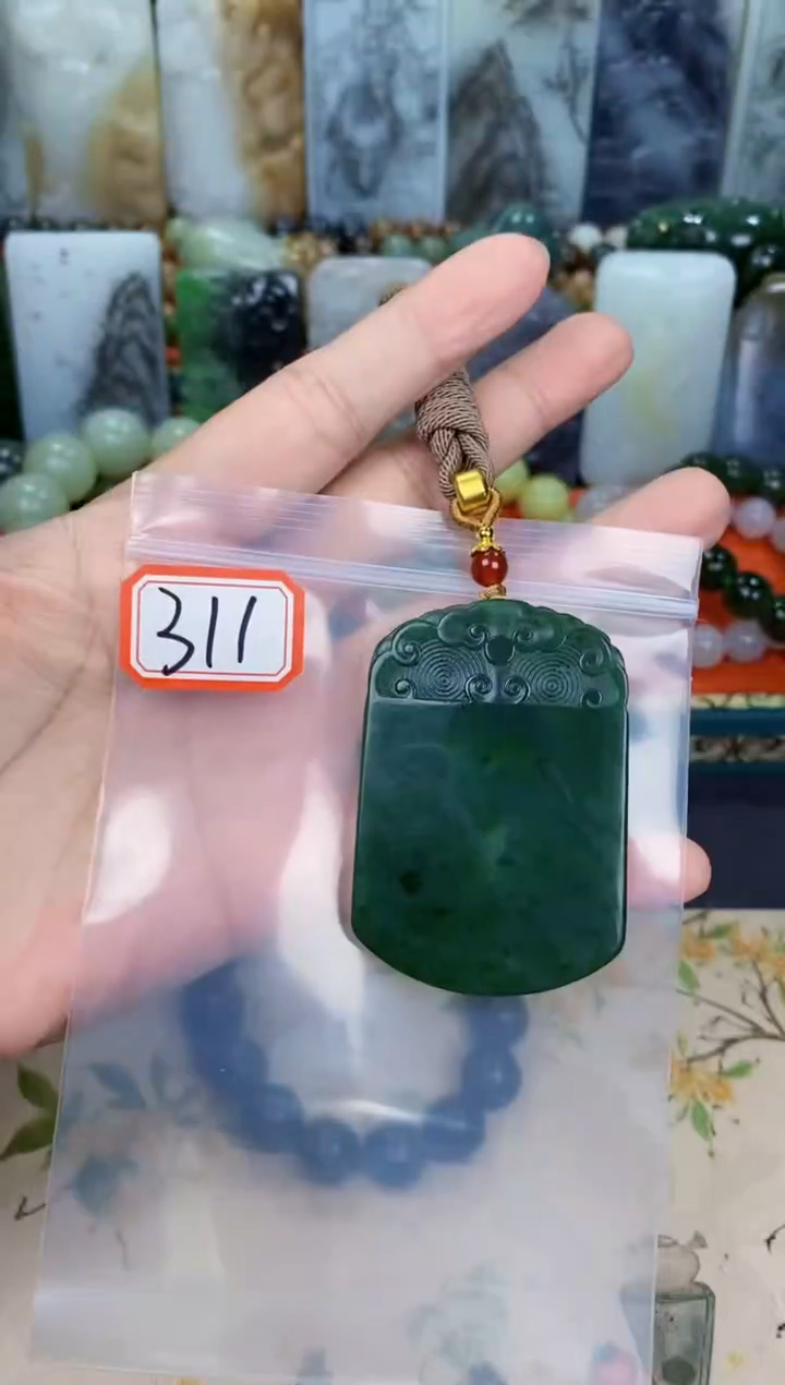 和田玉未镶嵌颈饰和田玉