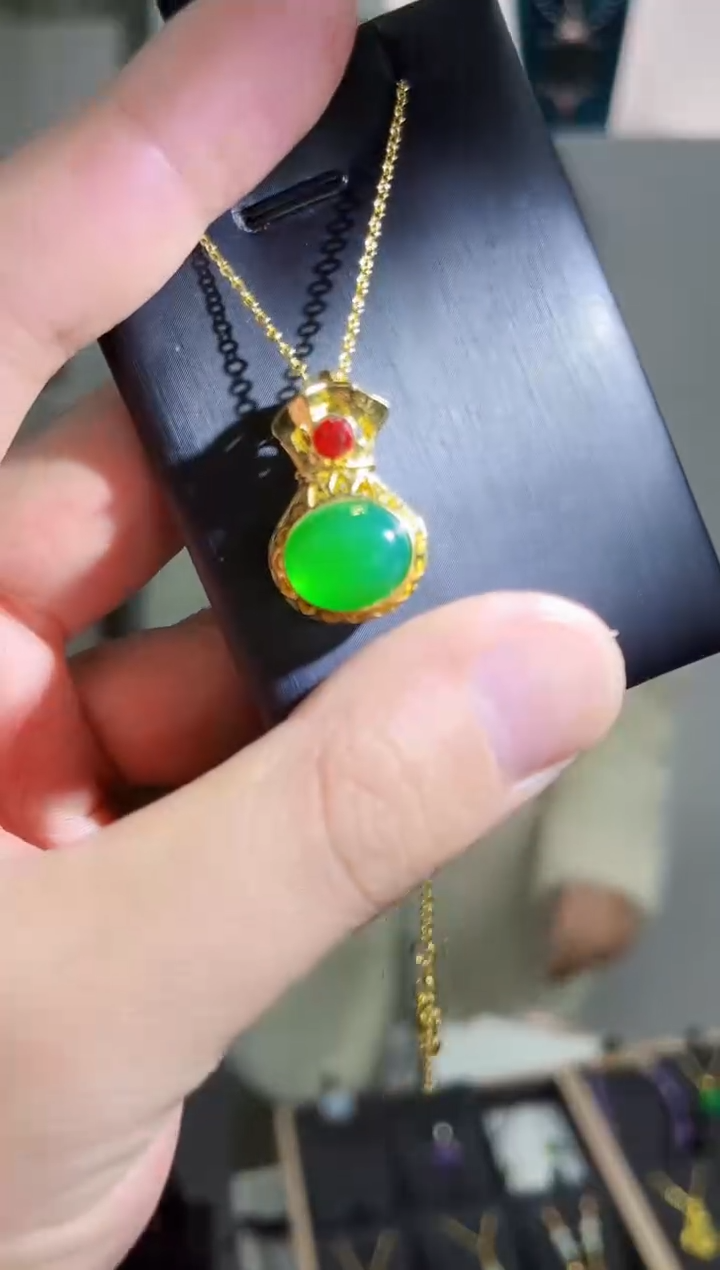【闪购商品】石英质玉吊坠未镶嵌123多样性发其一