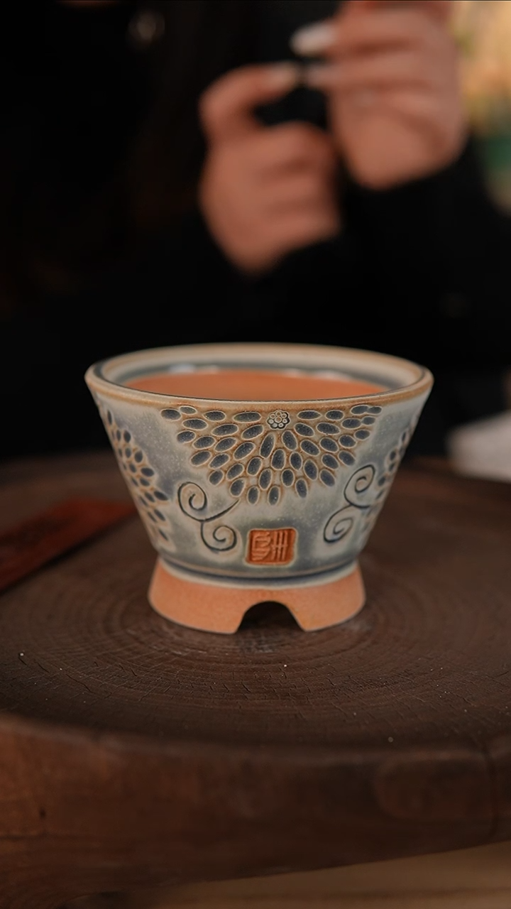 【闪购商品】红陶2-01-204默认有瑕口9.5