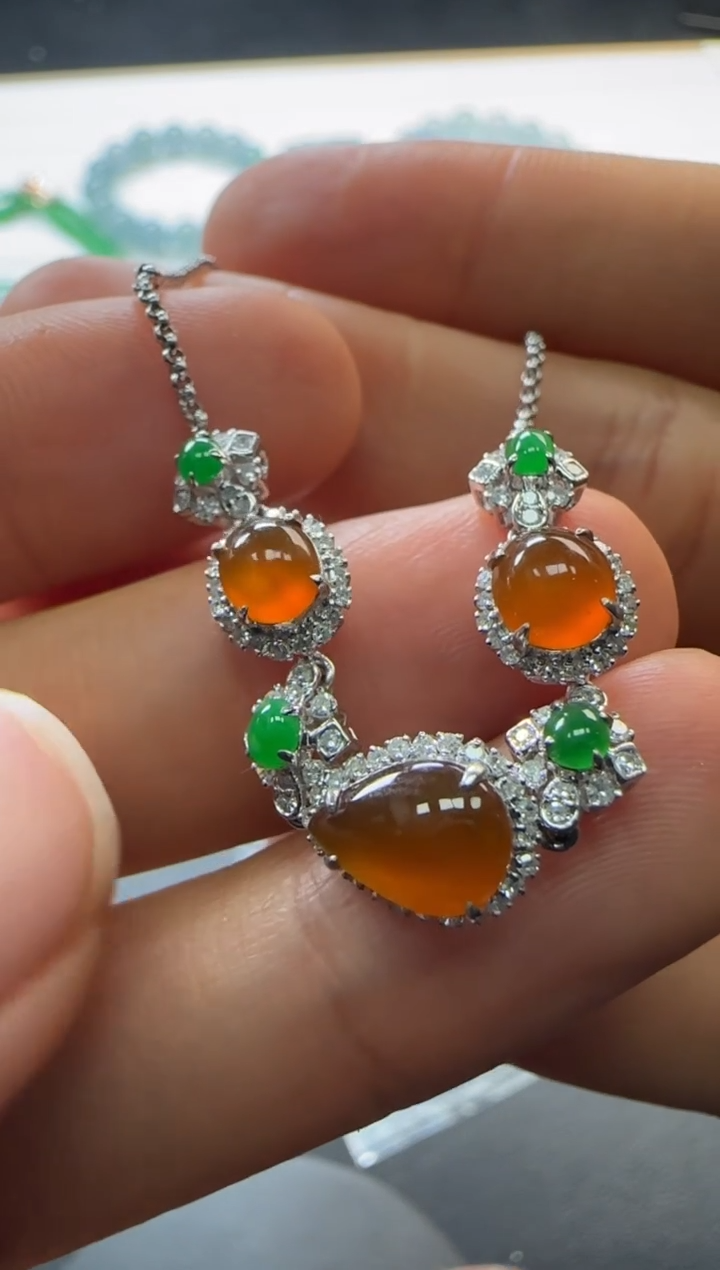 【闪购商品】翡翠颈饰18K金镶嵌不退不换 无鉴赏期