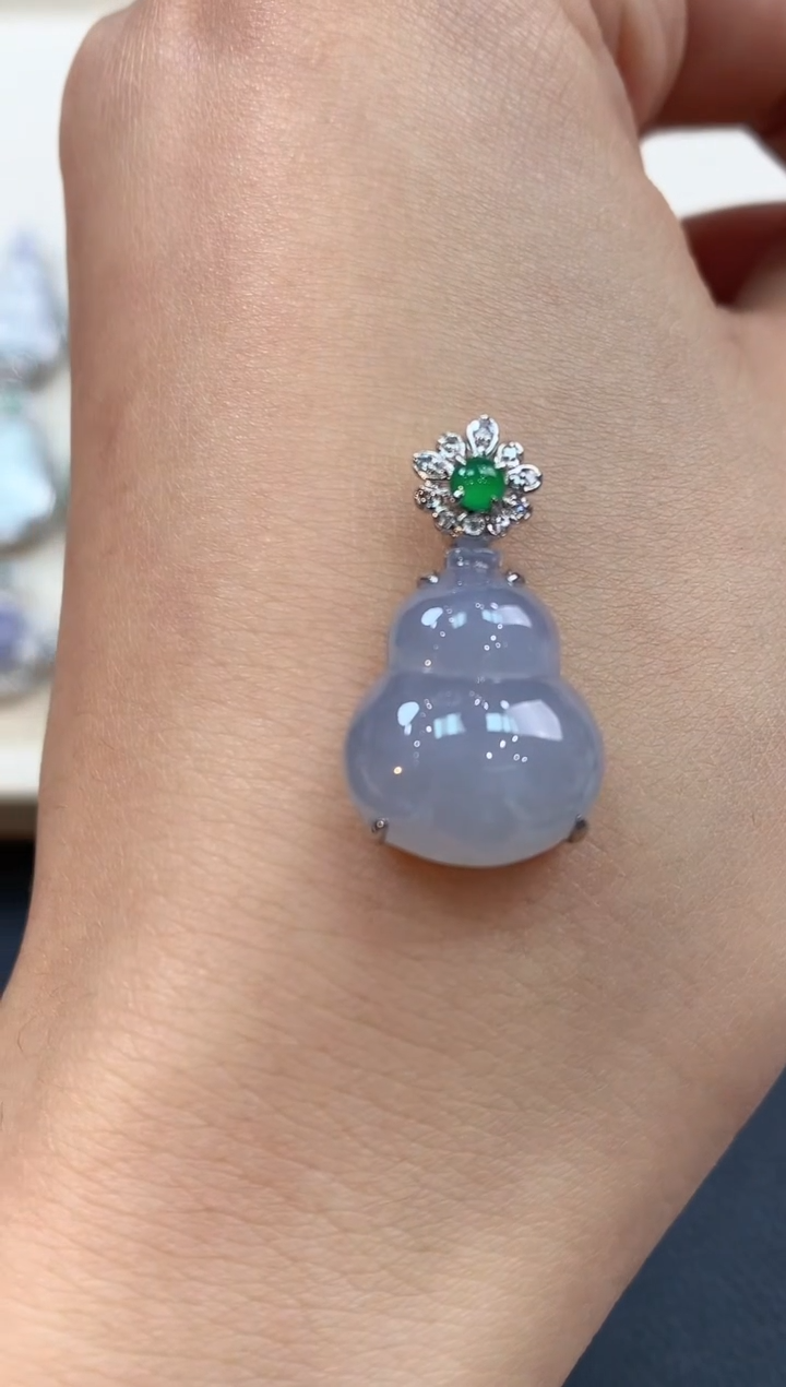 【闪购商品】翡翠吊坠(不含链)18K金镶嵌B41有色差