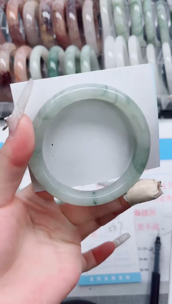 【闪购商品】石英质玉手镯未镶嵌A139-59.7