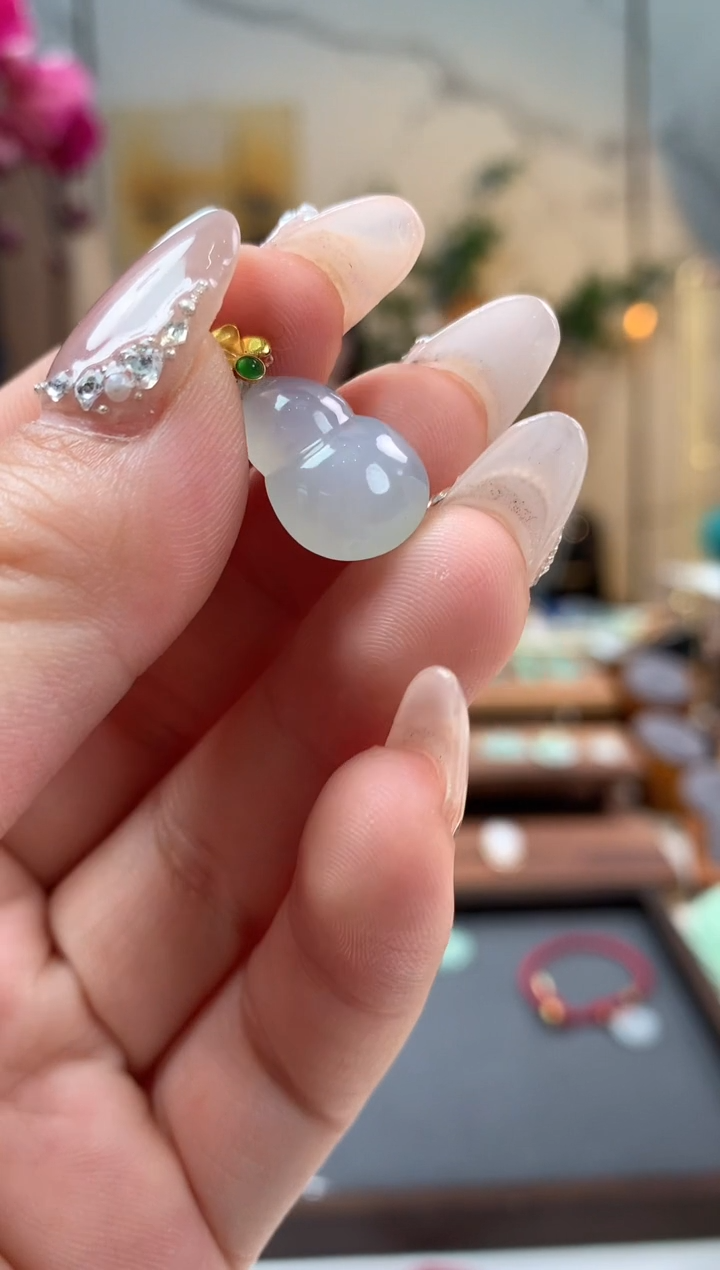 【闪购商品】翡翠吊坠(不含链)18K金镶嵌葫芦