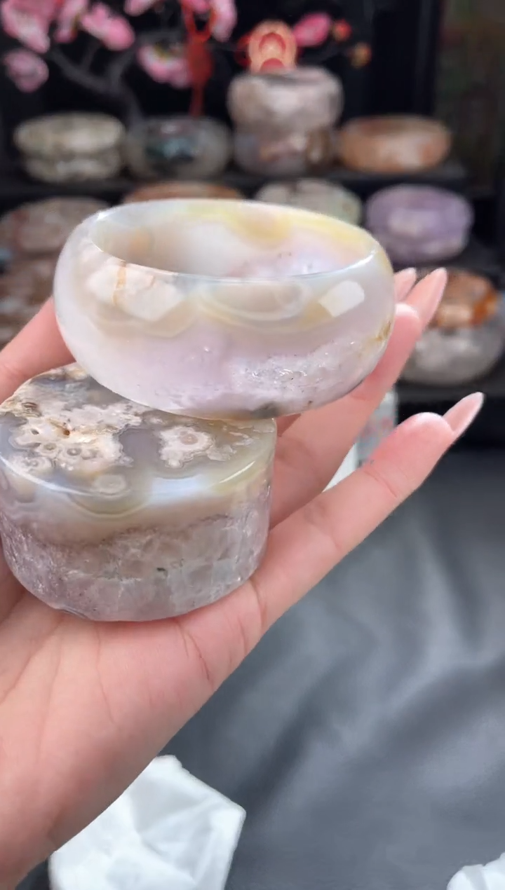 【闪购商品】石英质玉手镯未镶嵌59