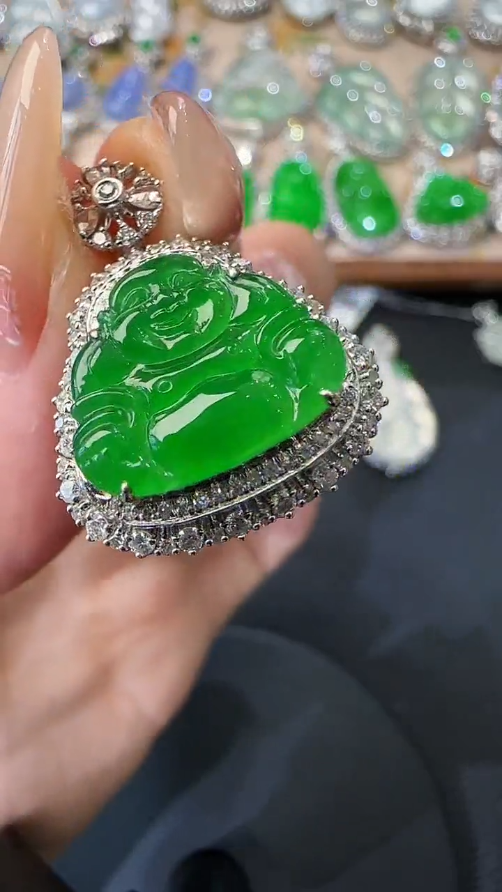 吊坠(不含链)18K金镶嵌翡翠26