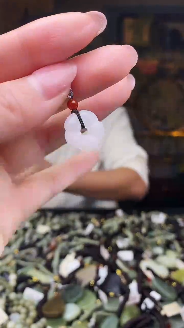 颈饰未镶嵌和田玉多样性发货，拍一发一