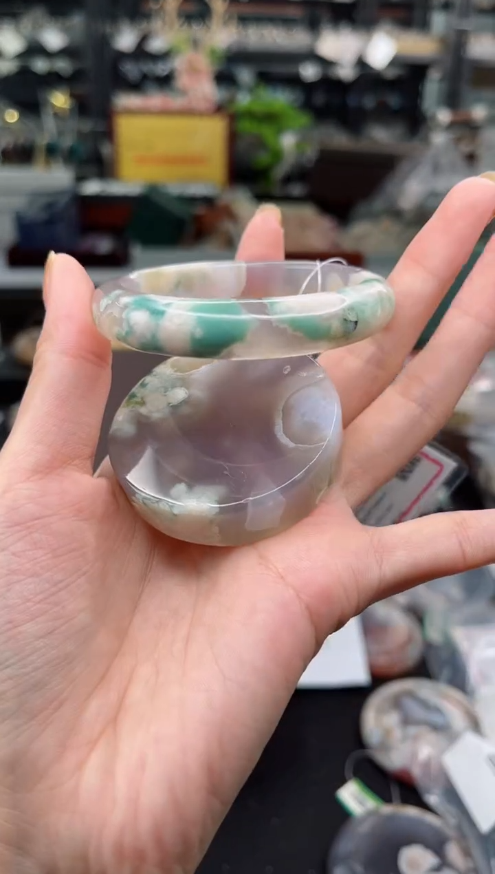 【闪购商品】石英质玉手镯未镶嵌53圈口（赠品镯心）S9325