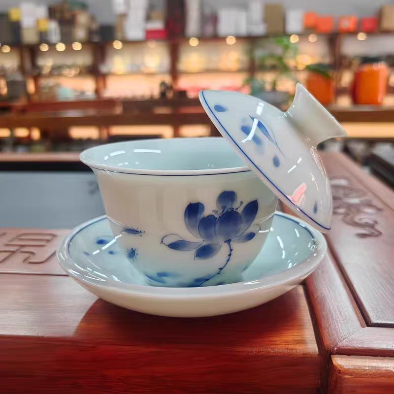 手绘荷花陶瓷三才盖碗家用泡茶可悬停茶具