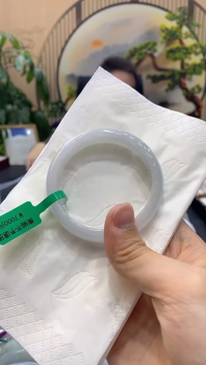 【闪购商品】翡翠手镯未镶嵌000002694