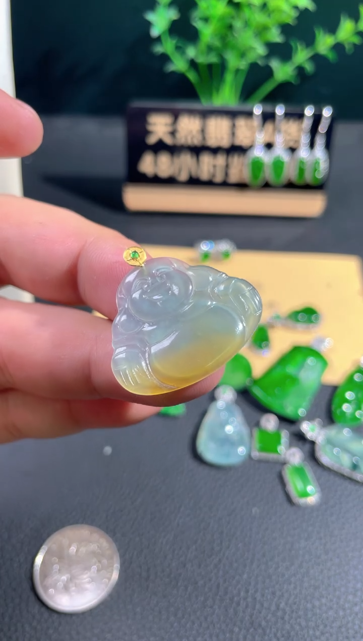 【闪购商品】翡翠颈饰18K金镶嵌翡翠