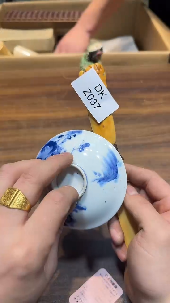 瓷片偷**生哈哈哈哈哈哈037