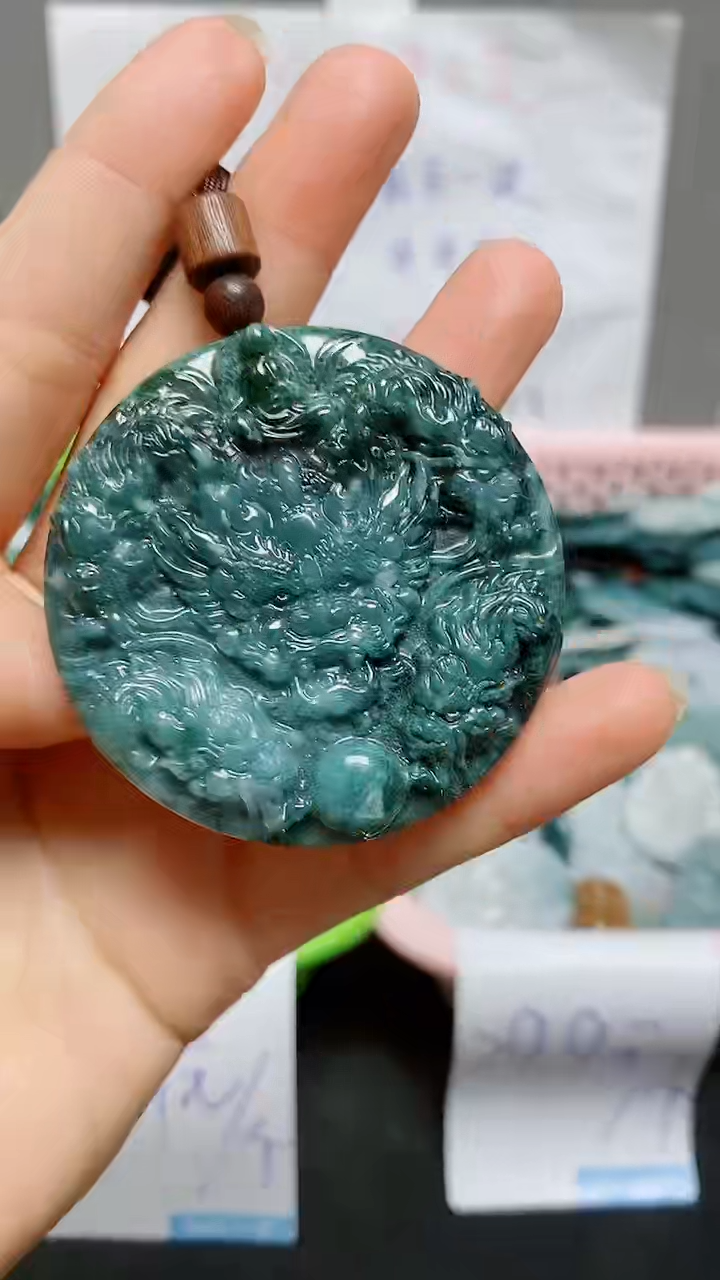 【闪购商品】翡翠颈饰未镶嵌天然翡翠A货