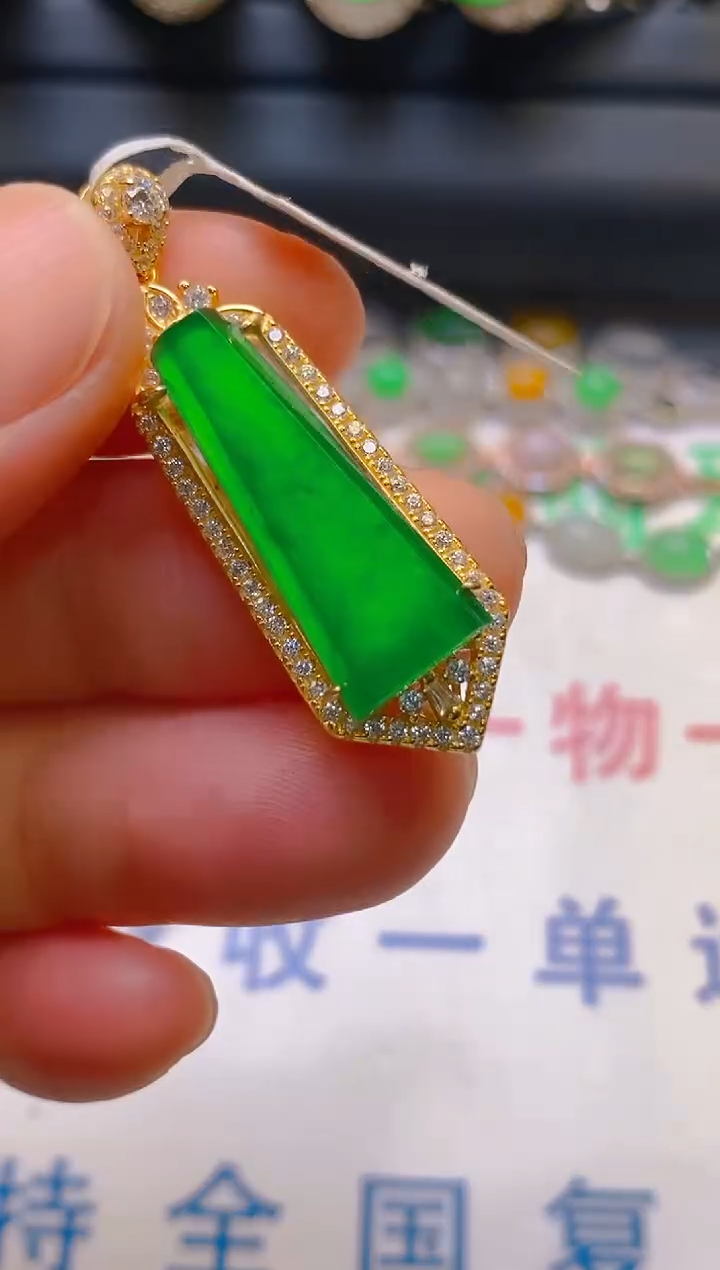 【闪购商品】翡翠耳饰银S925镶嵌天然A货翡翠1