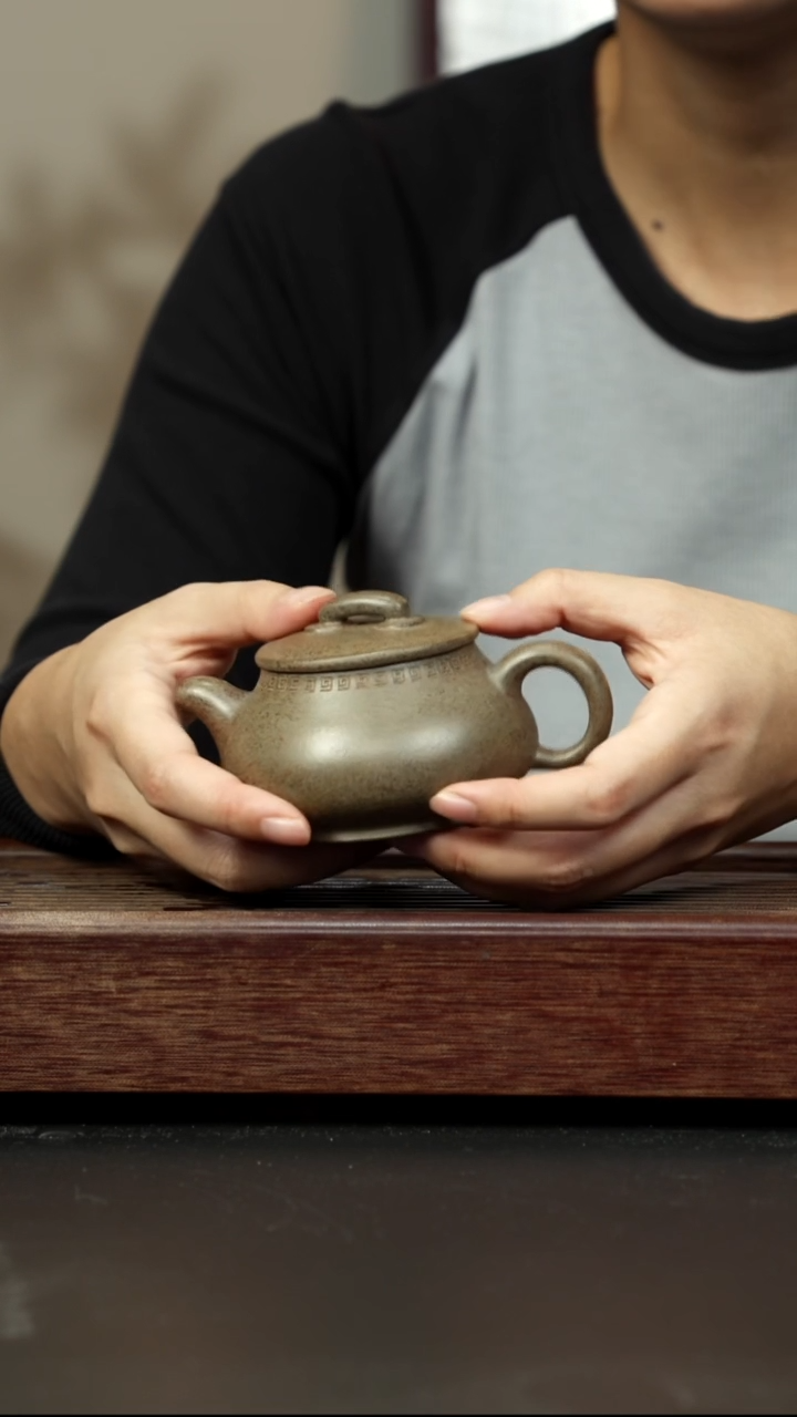 紫砂茶壶蟹壳青柴烧 儒瓢