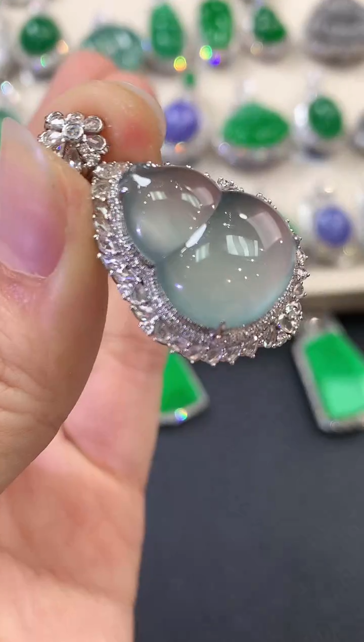 【闪购商品】翡翠吊坠(不含链)18K金镶嵌D19    