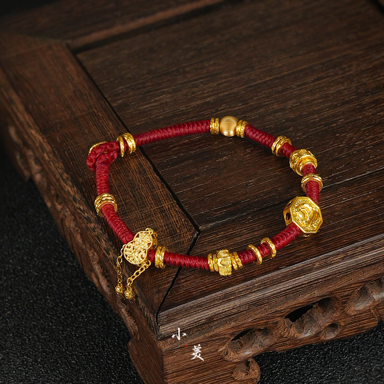  骐骥 · 18K金流苏葫芦盘缠红手绳 G90534