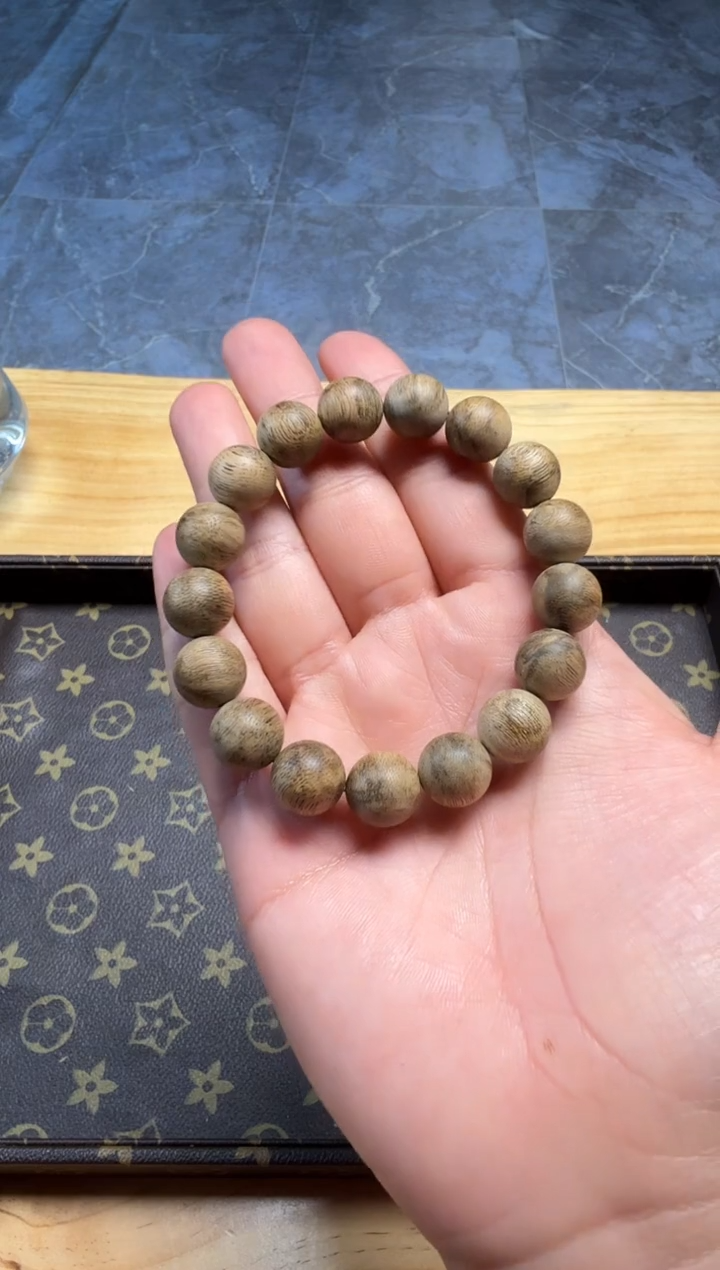 【闪购商品】沉香吊坠天然野柬埔寨1.3单圈13g+