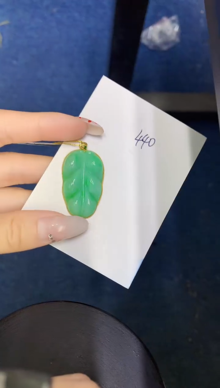 【闪购商品】翡翠颈饰18K金镶嵌000000000000