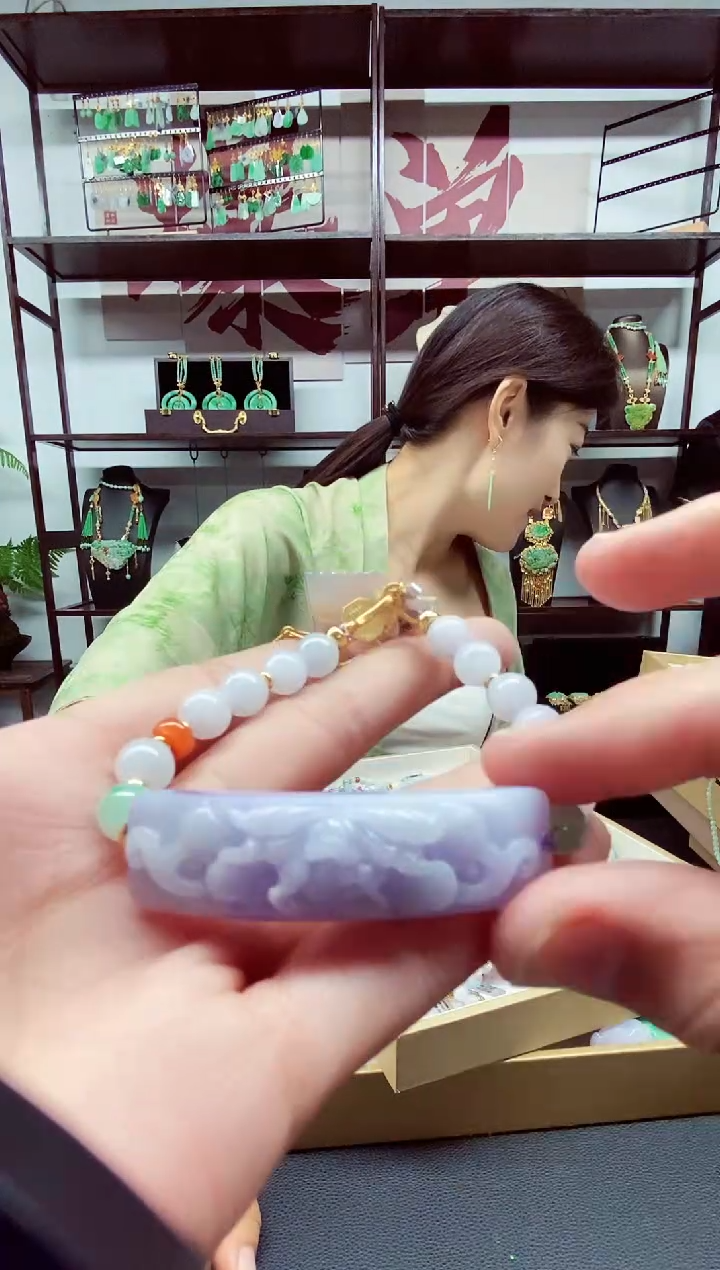翡翠未镶嵌颈饰翡翠手链