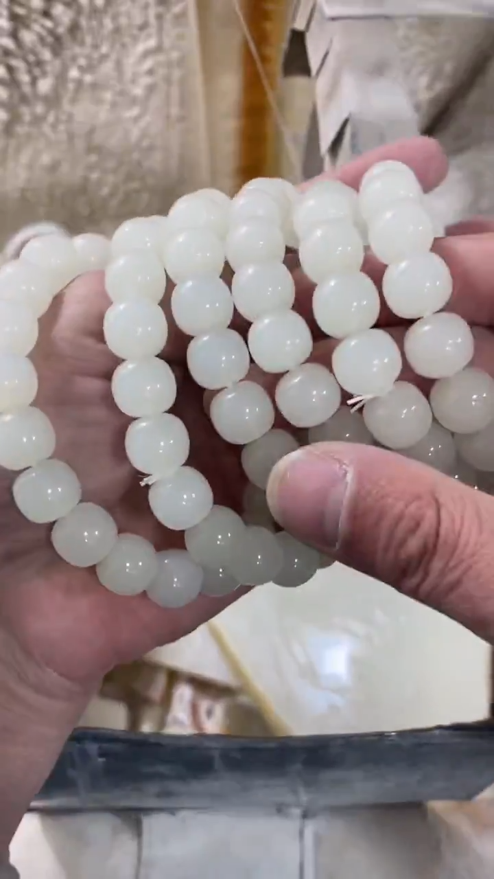 11mm×10mm左右老型珠串  发一条